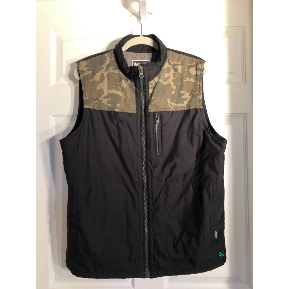 Modern Amusement Camo/Black Vest